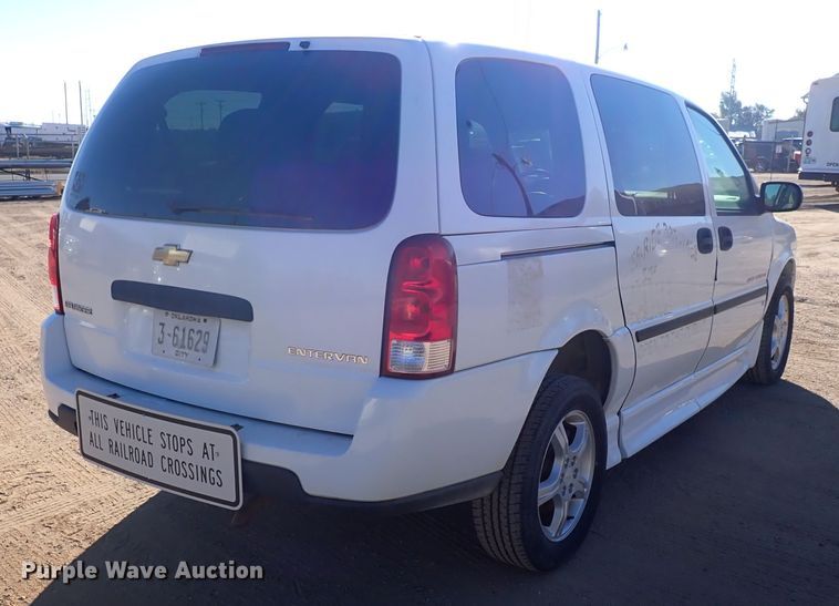 image for item DL6140 2007 Chevrolet Uplander  van