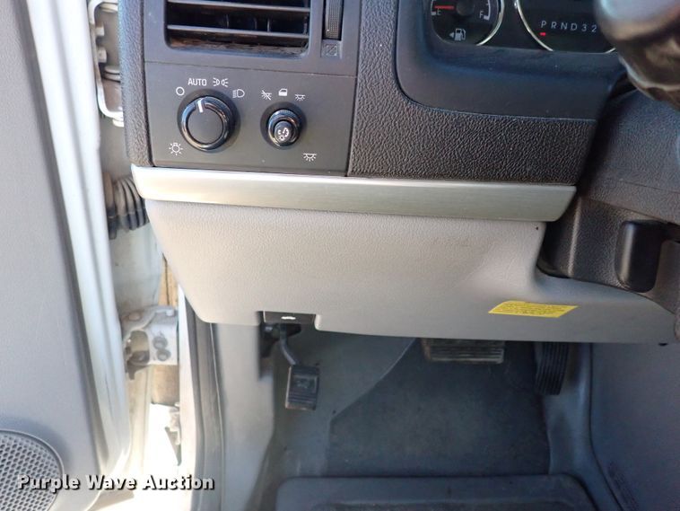 image for item DL6140 2007 Chevrolet Uplander  van