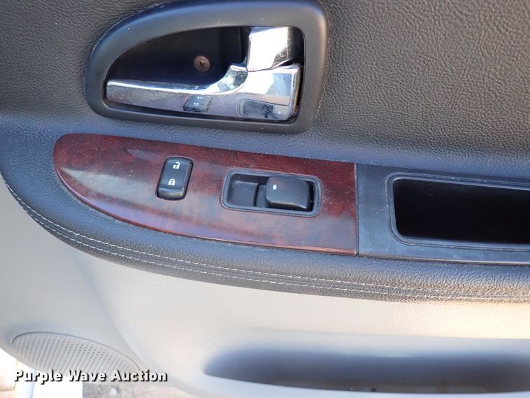 image for item DL6140 2007 Chevrolet Uplander  van