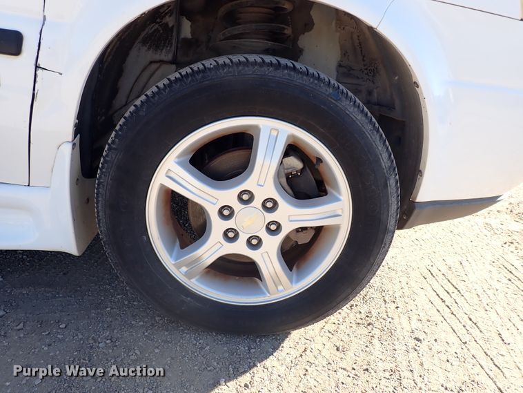 image for item DL6140 2007 Chevrolet Uplander  van