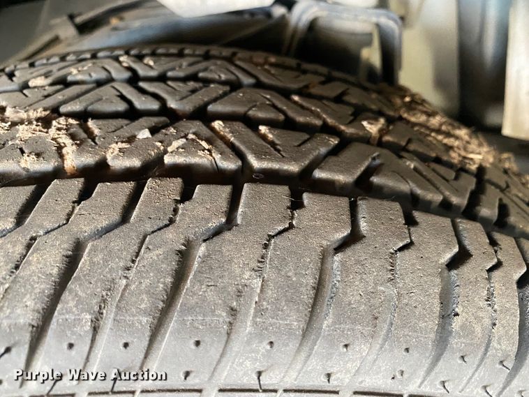 image for item DL6147 2005 Ford Crown Victoria Police Interceptor