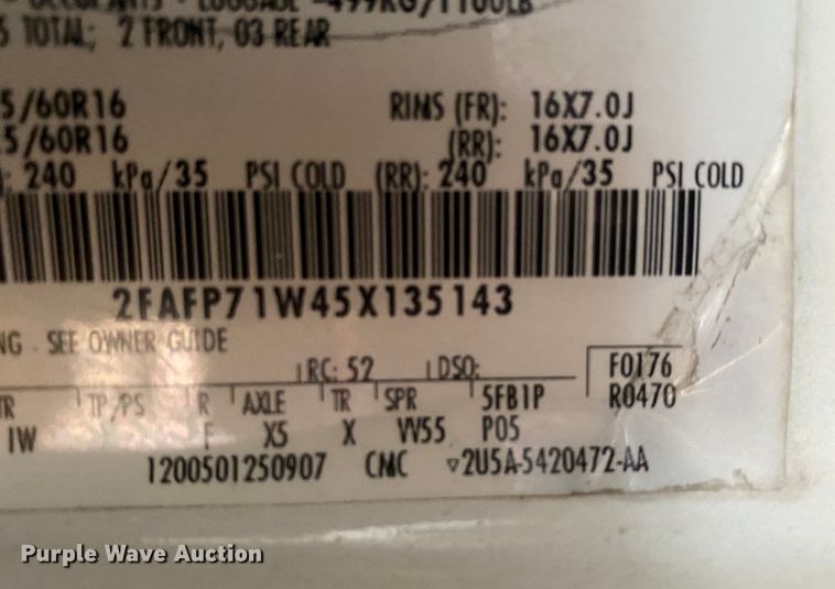 image for item DL6147 2005 Ford Crown Victoria Police Interceptor