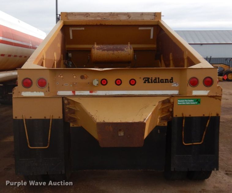 image for item DM5326 1996 Midland  bottom dump trailer