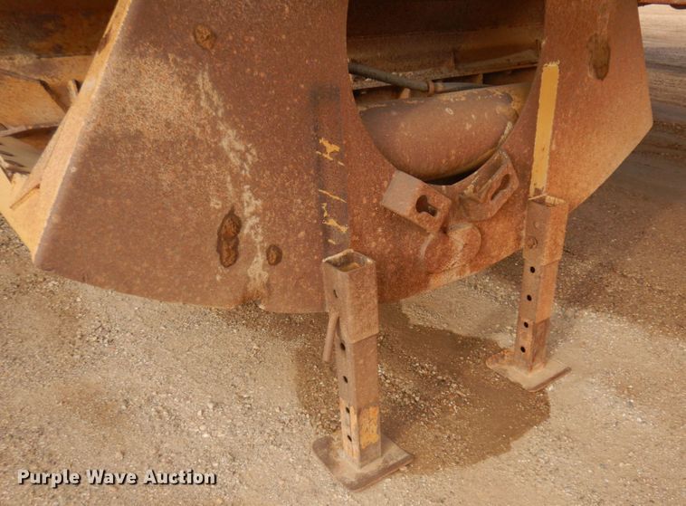 image for item DM5326 1996 Midland  bottom dump trailer