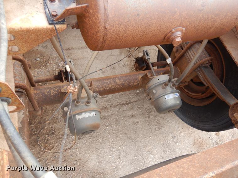 image for item DM5326 1996 Midland  bottom dump trailer