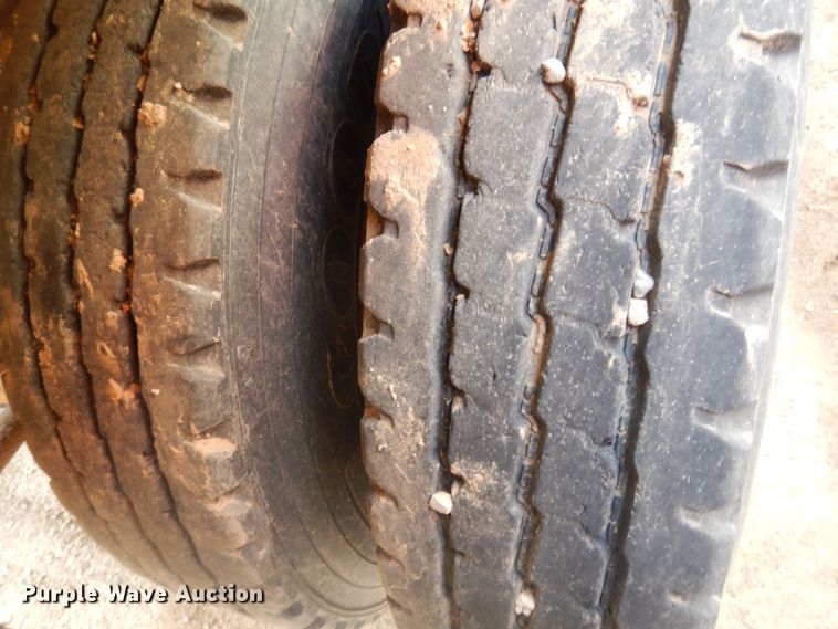 image for item DM5326 1996 Midland  bottom dump trailer