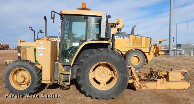 image for item DM5327 1998 John Deere 6410  MFWD tractor