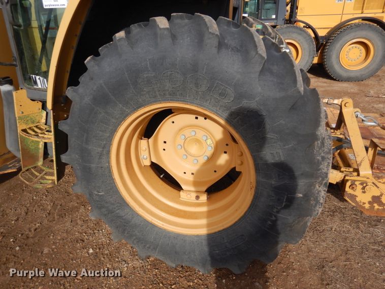 image for item DM5327 1998 John Deere 6410  MFWD tractor