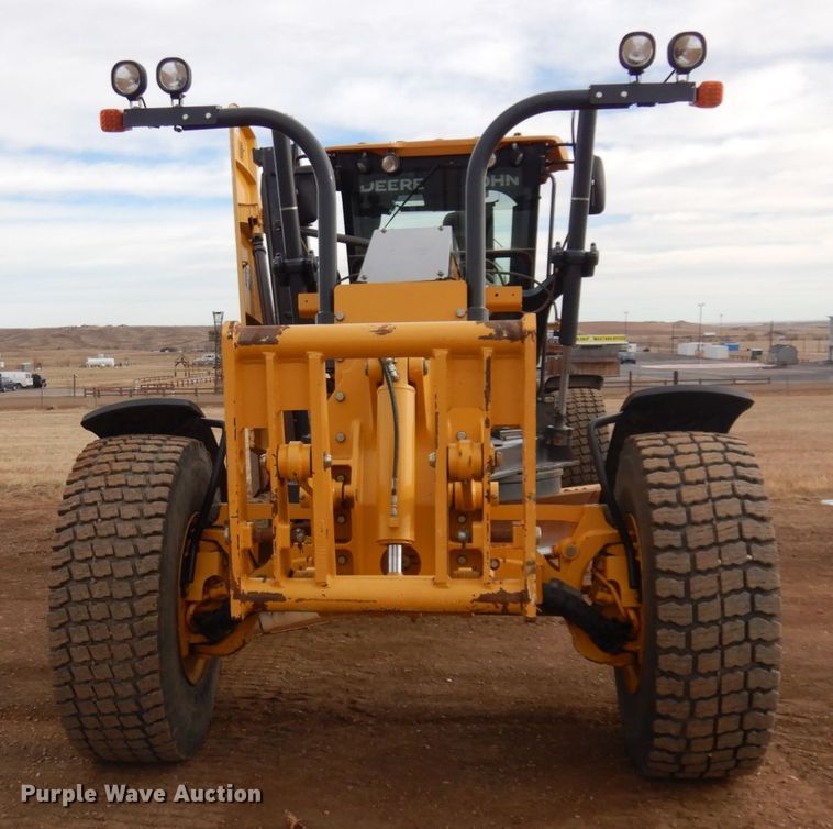 image for item DM5328 2014 John Deere 772GP  motor grader