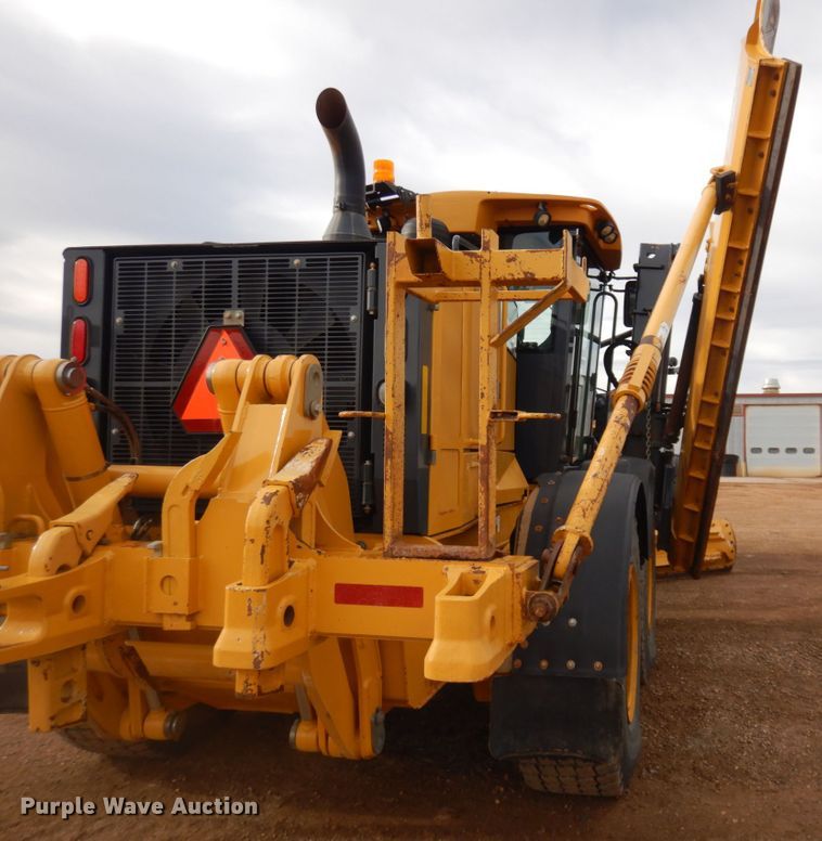 image for item DM5328 2014 John Deere 772GP  motor grader