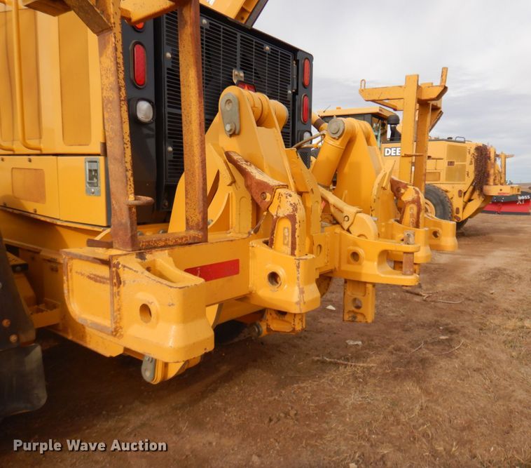 image for item DM5328 2014 John Deere 772GP  motor grader