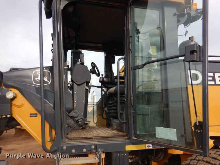 image for item DM5328 2014 John Deere 772GP  motor grader