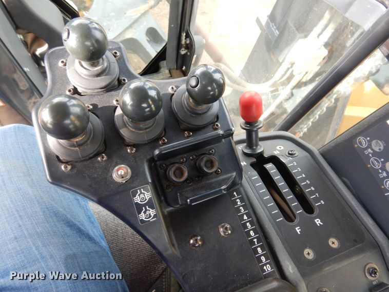 image for item DM5328 2014 John Deere 772GP  motor grader