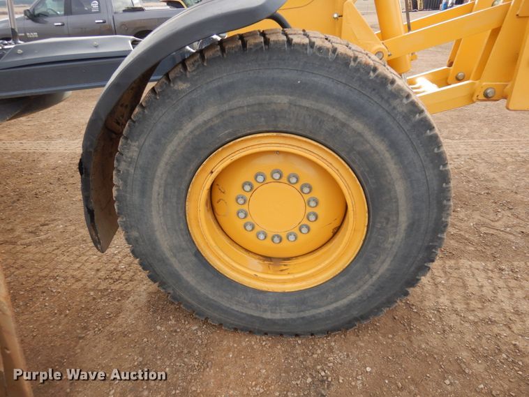 image for item DM5328 2014 John Deere 772GP  motor grader