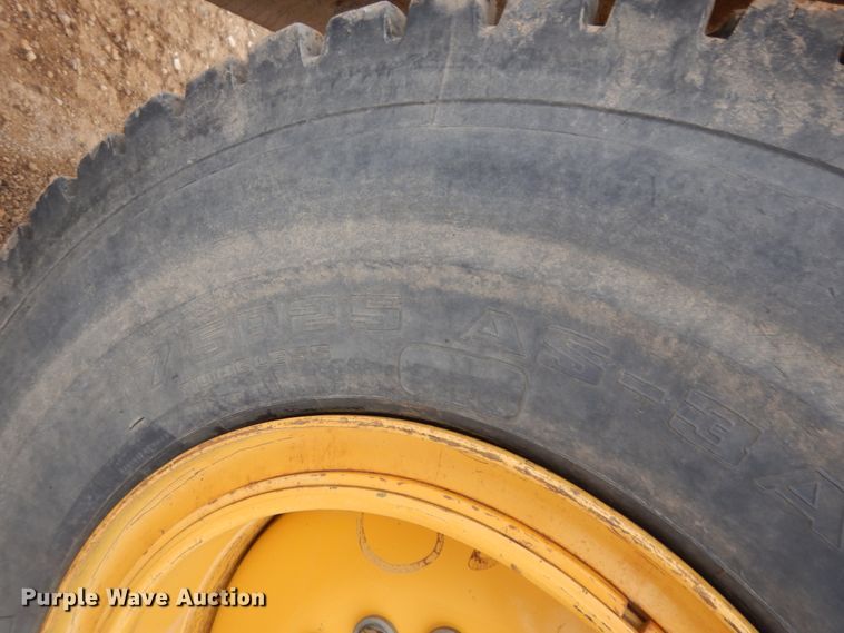 image for item DM5328 2014 John Deere 772GP  motor grader