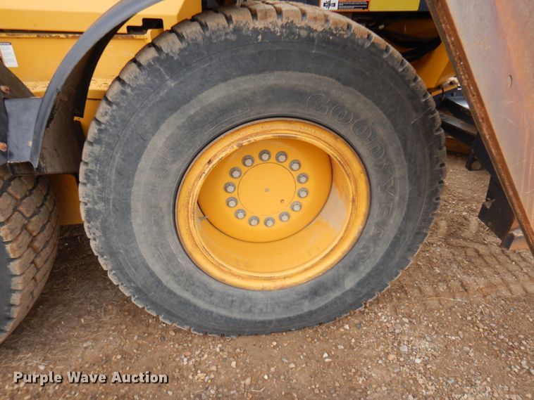 image for item DM5328 2014 John Deere 772GP  motor grader