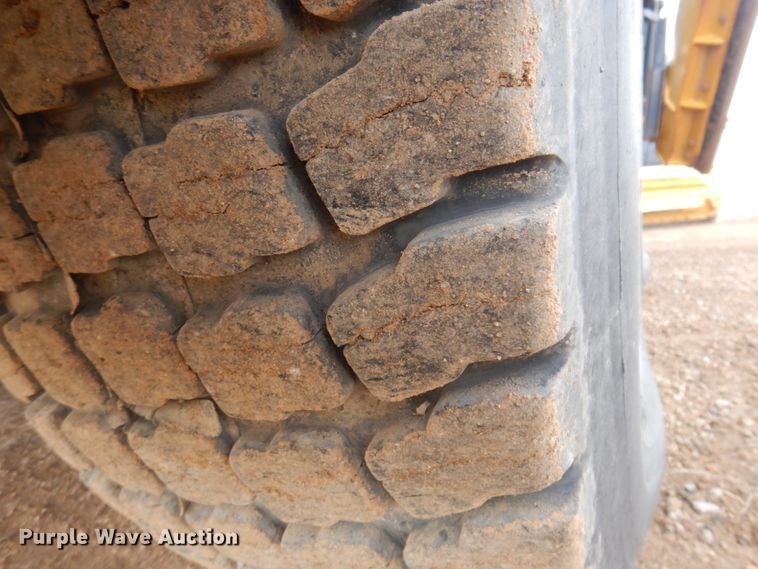 image for item DM5328 2014 John Deere 772GP  motor grader