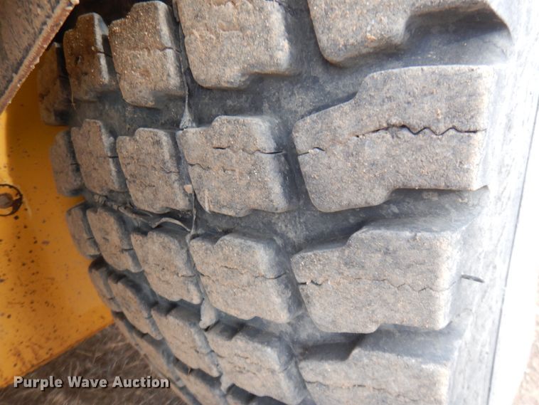 image for item DM5328 2014 John Deere 772GP  motor grader