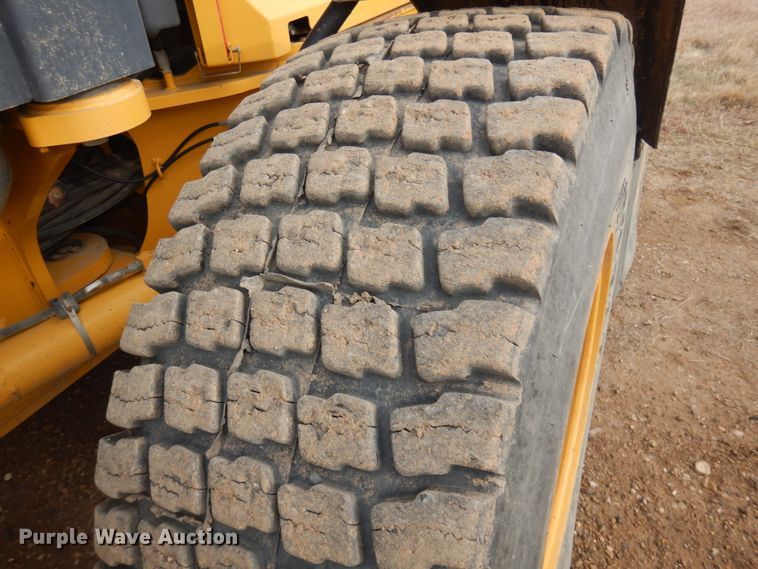 image for item DM5328 2014 John Deere 772GP  motor grader