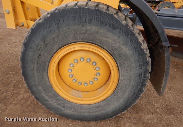 image for item DM5328 2014 John Deere 772GP  motor grader