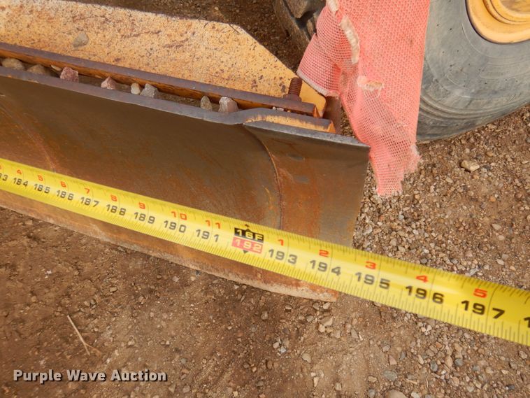 image for item DM5329 2004 John Deere 770CH  motor grader