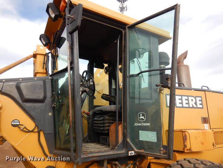 image for item DM5329 2004 John Deere 770CH  motor grader