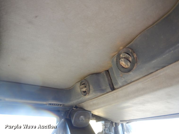 image for item DM5329 2004 John Deere 770CH  motor grader