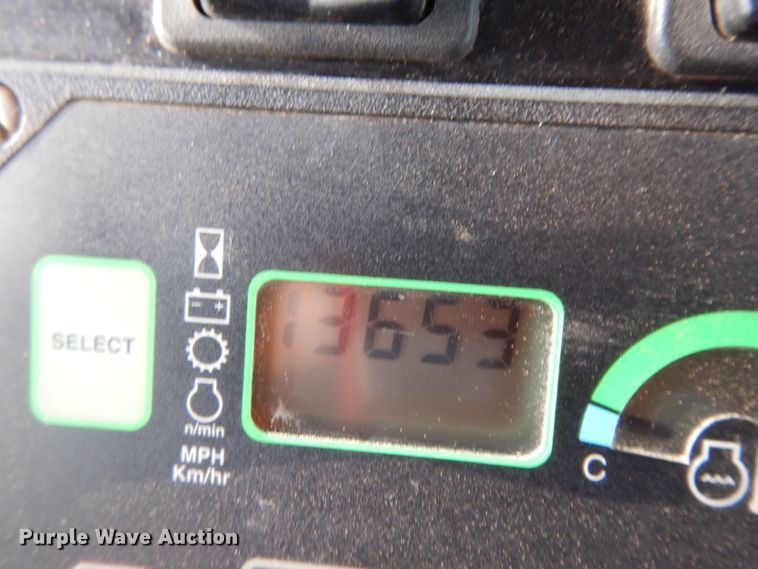 image for item DM5329 2004 John Deere 770CH  motor grader