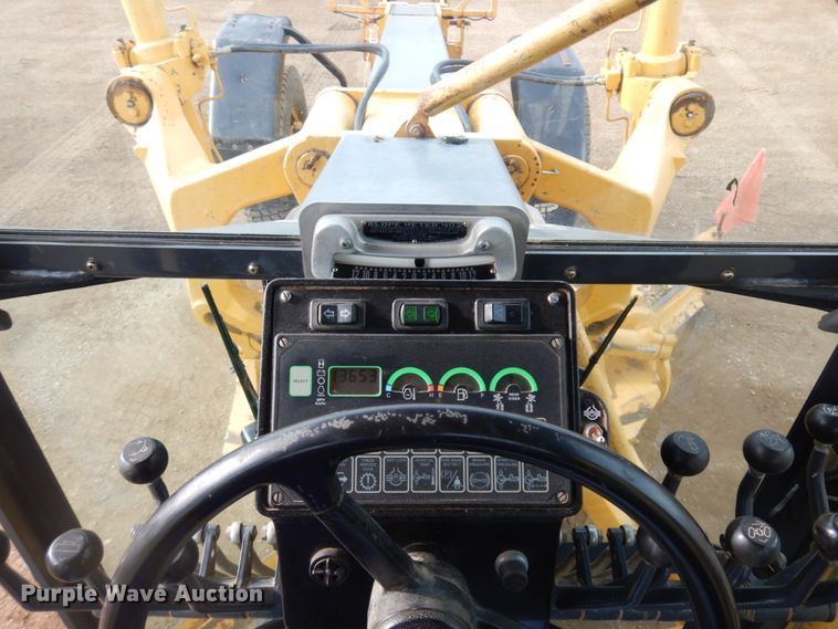 image for item DM5329 2004 John Deere 770CH  motor grader