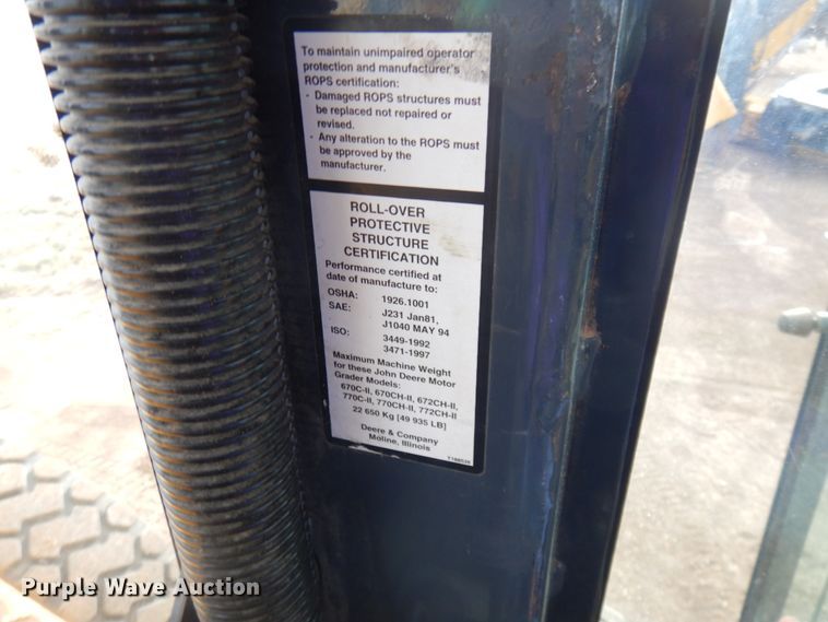 image for item DM5329 2004 John Deere 770CH  motor grader