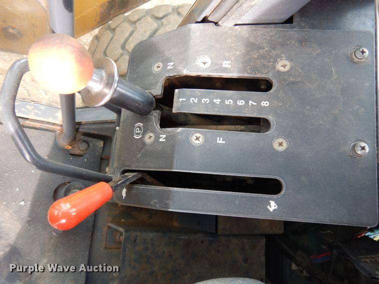 image for item DM5329 2004 John Deere 770CH  motor grader