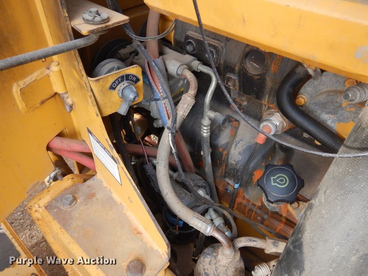 image for item DM5329 2004 John Deere 770CH  motor grader