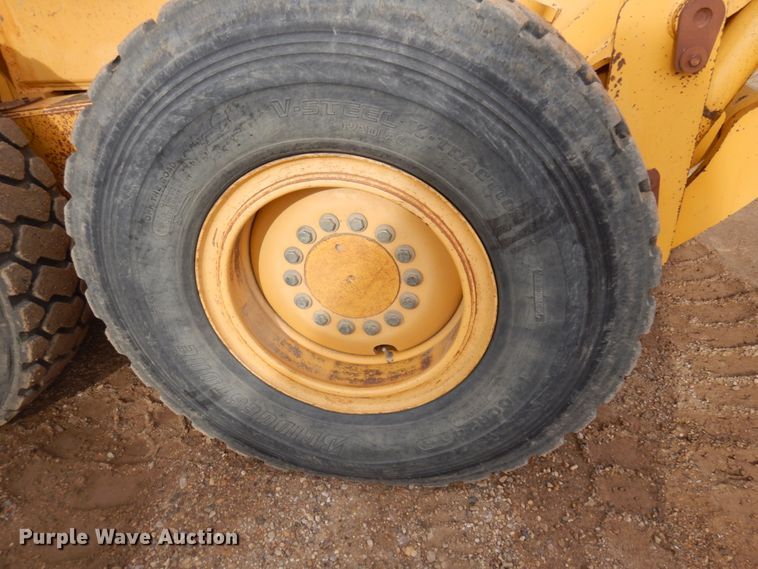 image for item DM5329 2004 John Deere 770CH  motor grader