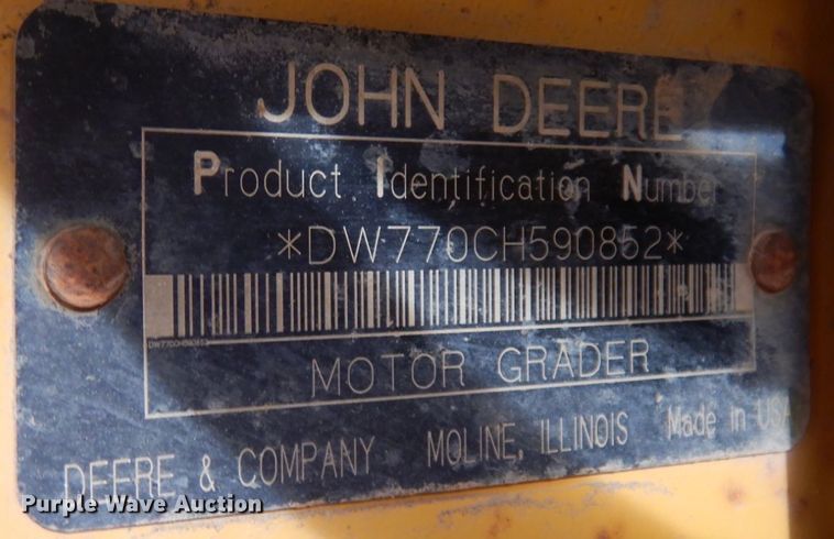 image for item DM5329 2004 John Deere 770CH  motor grader
