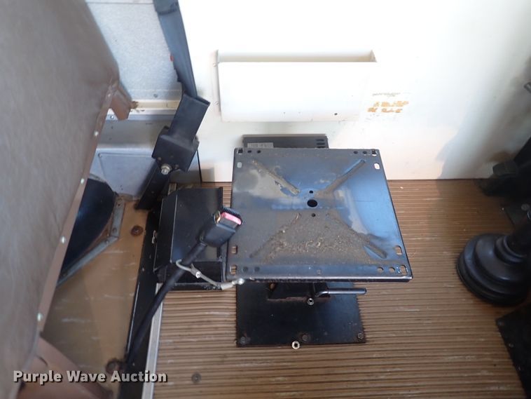 image for item DN2384 1999 Blue Bird TC2000  school bus