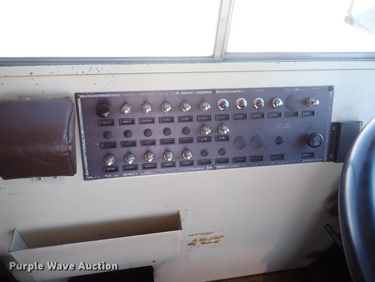 image for item DN2384 1999 Blue Bird TC2000  school bus