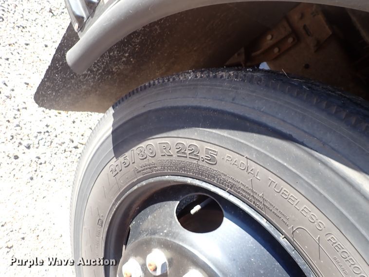 image for item DN2384 1999 Blue Bird TC2000  school bus