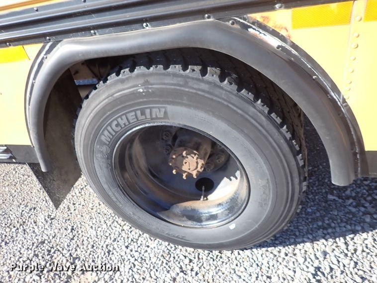 image for item DN2384 1999 Blue Bird TC2000  school bus