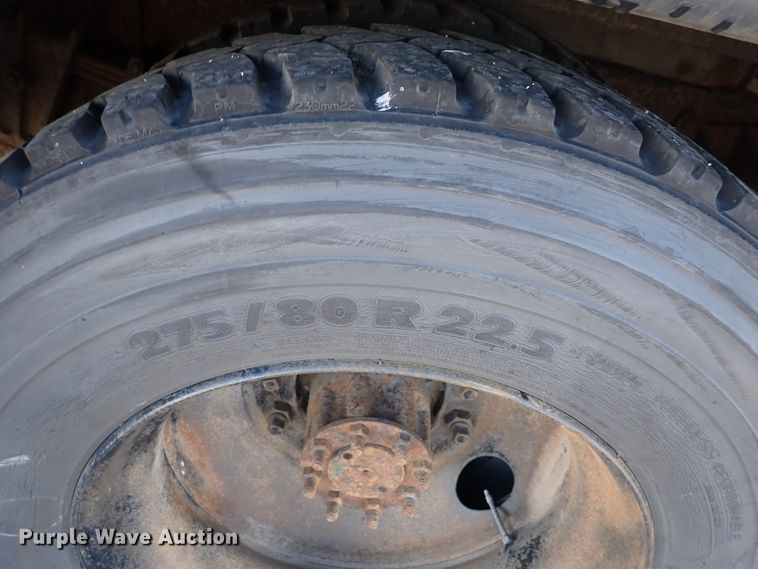 image for item DN2384 1999 Blue Bird TC2000  school bus