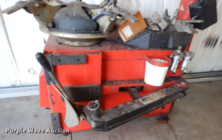 image for item DN5410 Accu-Turn 4501  tire machine