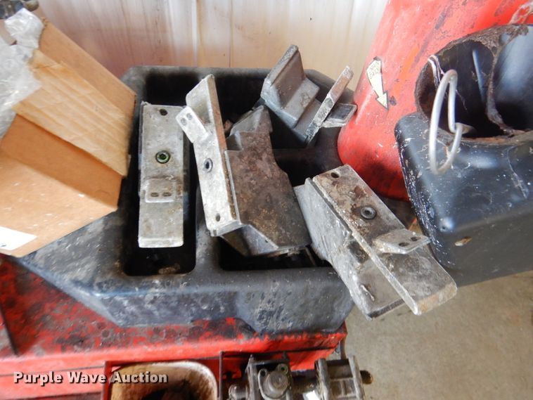 image for item DN5410 Accu-Turn 4501  tire machine