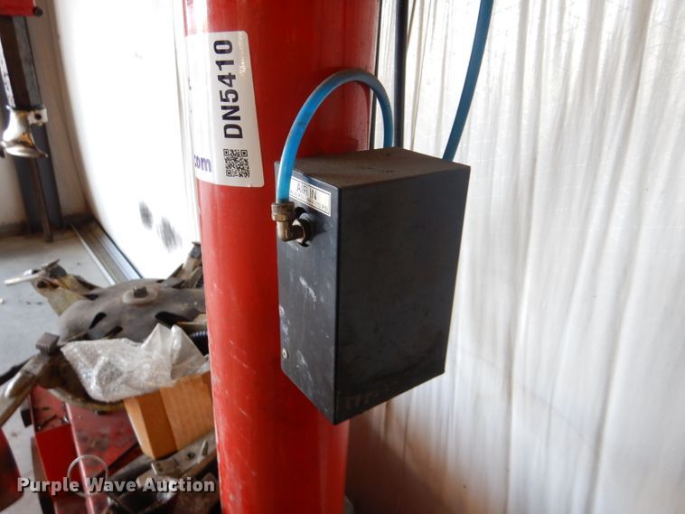 image for item DN5410 Accu-Turn 4501  tire machine