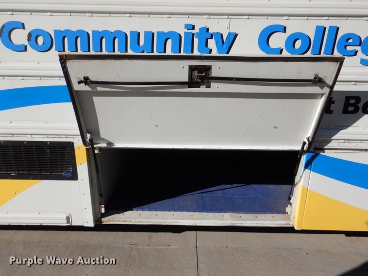 image for item DN5412 2007 International NE300  coach bus