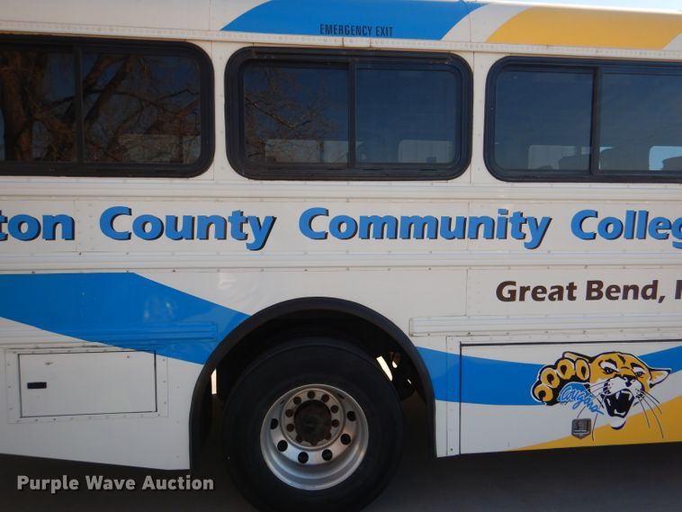 image for item DN5412 2007 International NE300  coach bus