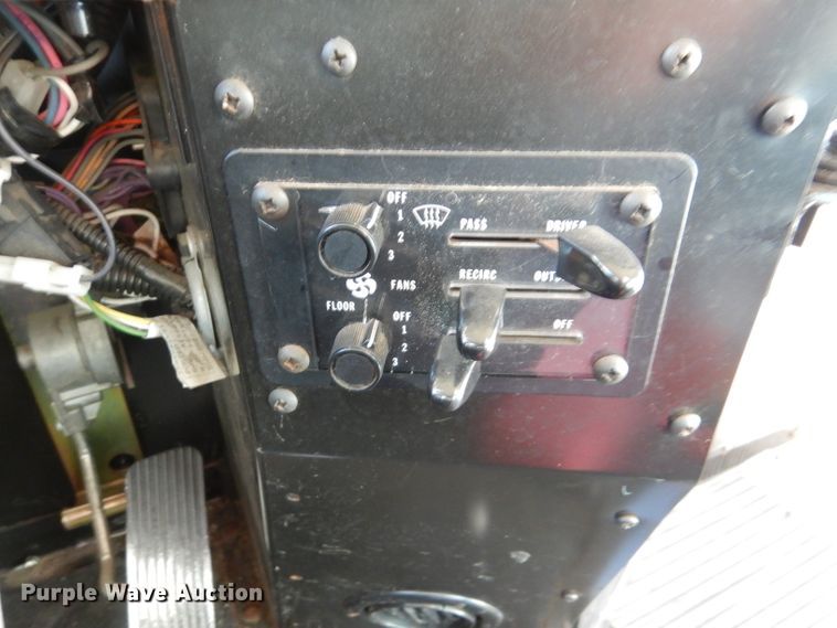 image for item DN5412 2007 International NE300  coach bus