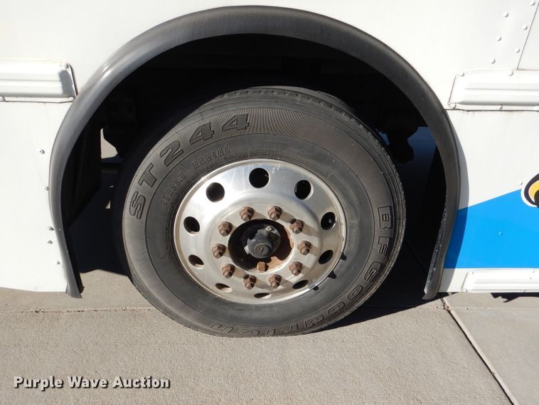 image for item DN5412 2007 International NE300  coach bus