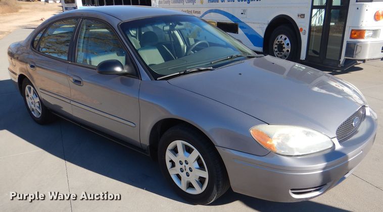 image for item DN5413 2006 Ford Taurus SE