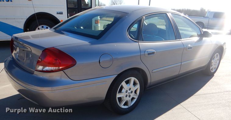 image for item DN5413 2006 Ford Taurus SE