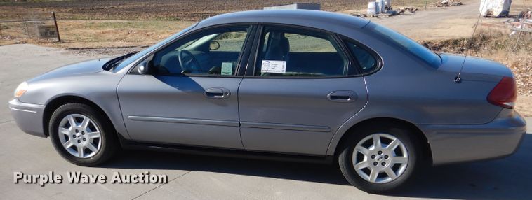 image for item DN5413 2006 Ford Taurus SE