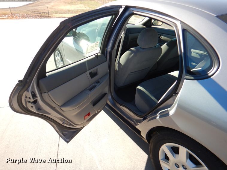 image for item DN5413 2006 Ford Taurus SE